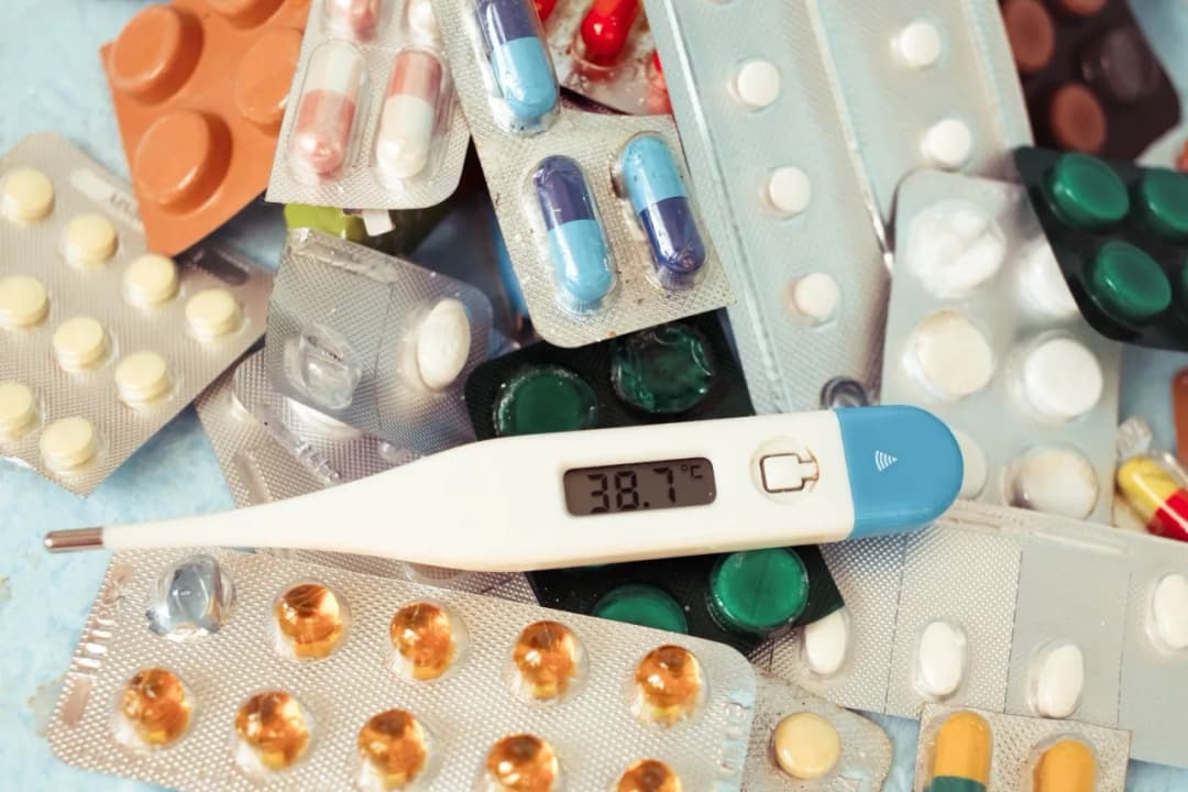 Jak prawidłowo wyrzucić opakowanie po lekach i uniknąć problemów