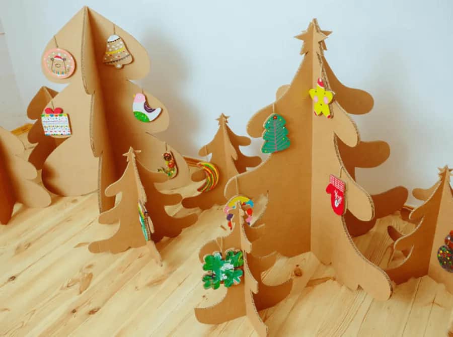 Kreatywne ozdoby bożonarodzeniowe z recyklingu, które zachwycą każdego